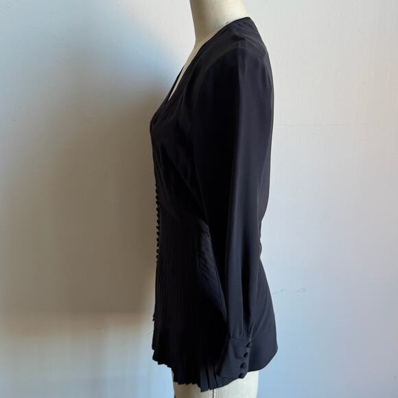 BALENCIAGA Fitted 100% Silk Blouse with Pleats and Button Details - Picture 4 of 11